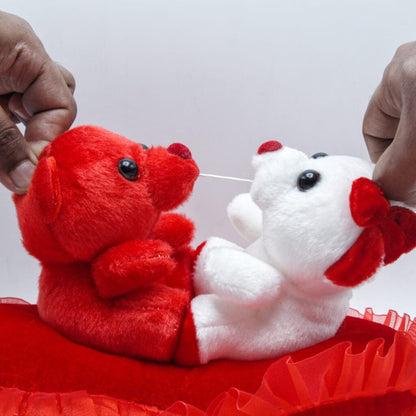 Cute Kissing Teddies With Sound - Gift Suvidha
